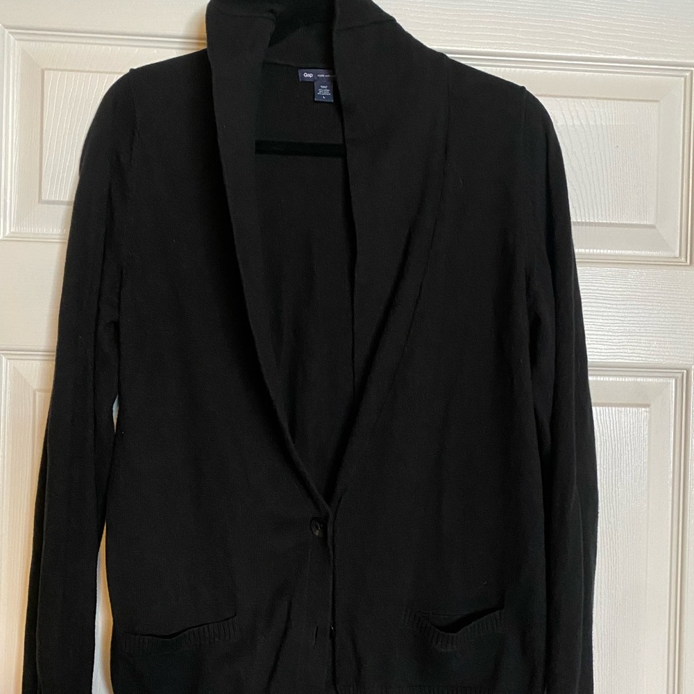 Gap wide neck black cardigan! Size L.